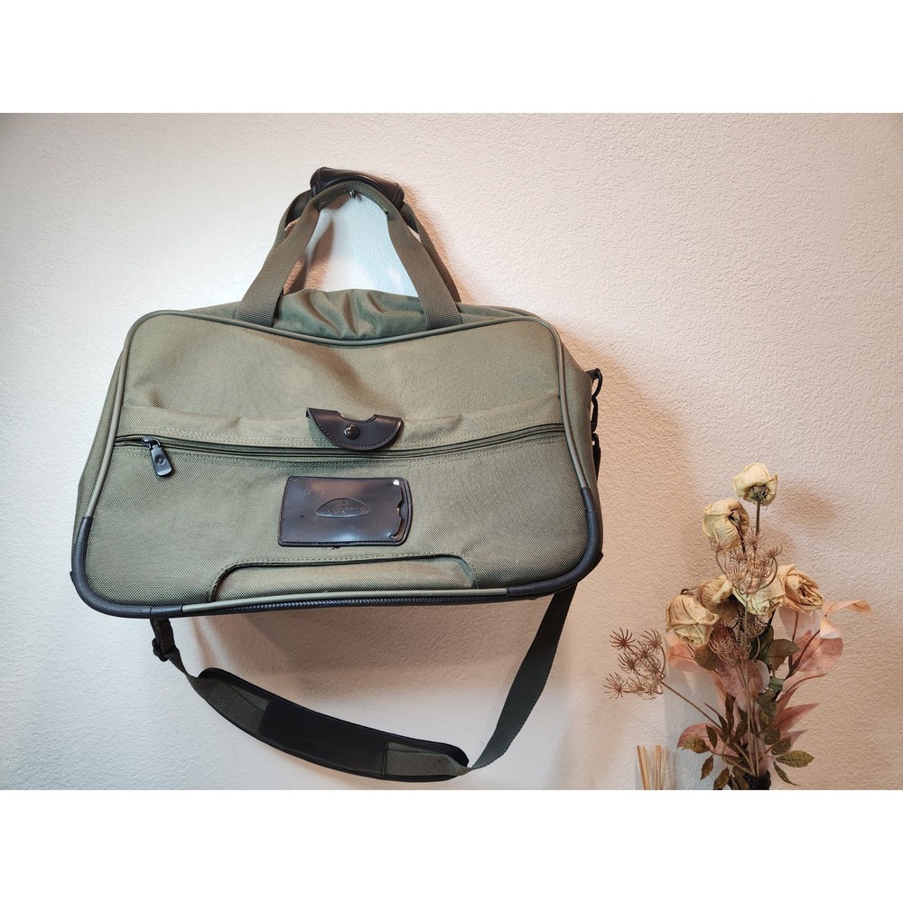 Samsonite‎ Olive Green Travel Duffel Bag Carry-On Shoulder Strap Organizer